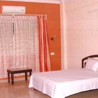 Woodside Hotel Mangalore Exterior photo